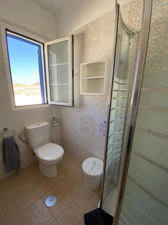 Apartamentos Burgao Caleta de Sebo Exteriör bild