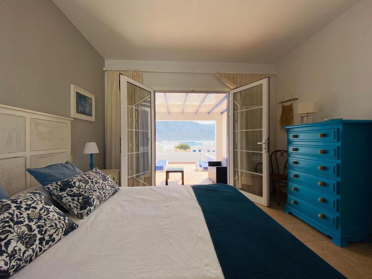 Apartamentos Burgao Caleta de Sebo Exteriör bild