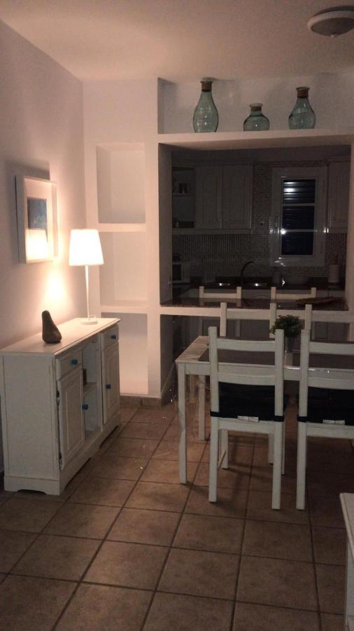 Apartamentos Burgao Caleta de Sebo Exteriör bild