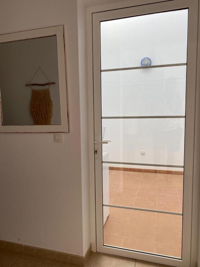 Apartamentos Burgao Caleta de Sebo Exteriör bild