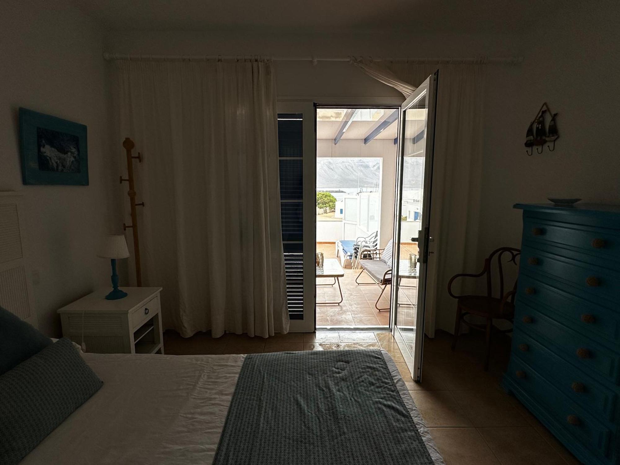 Apartamentos Burgao Caleta de Sebo Exteriör bild