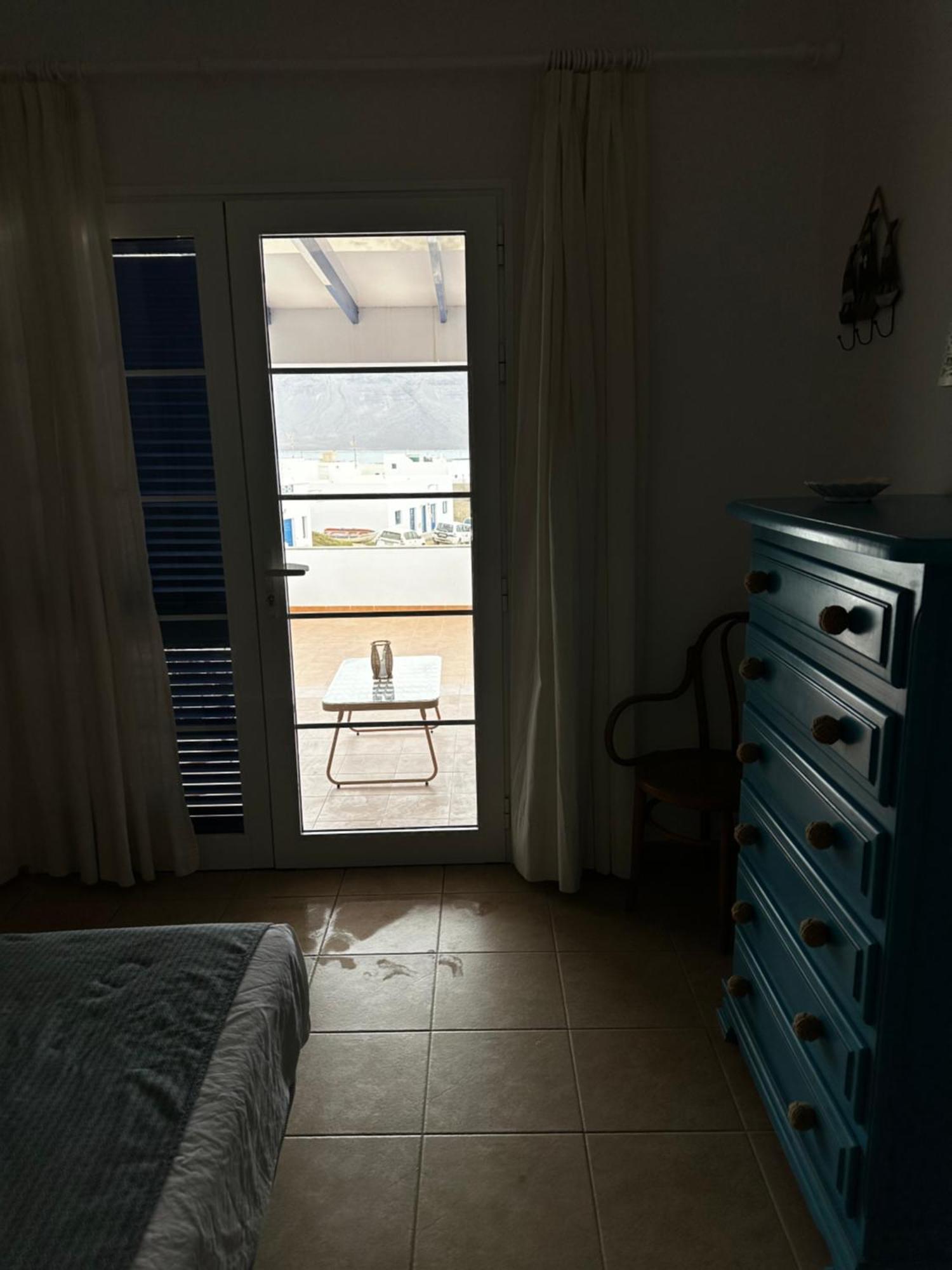 Apartamentos Burgao Caleta de Sebo Exteriör bild