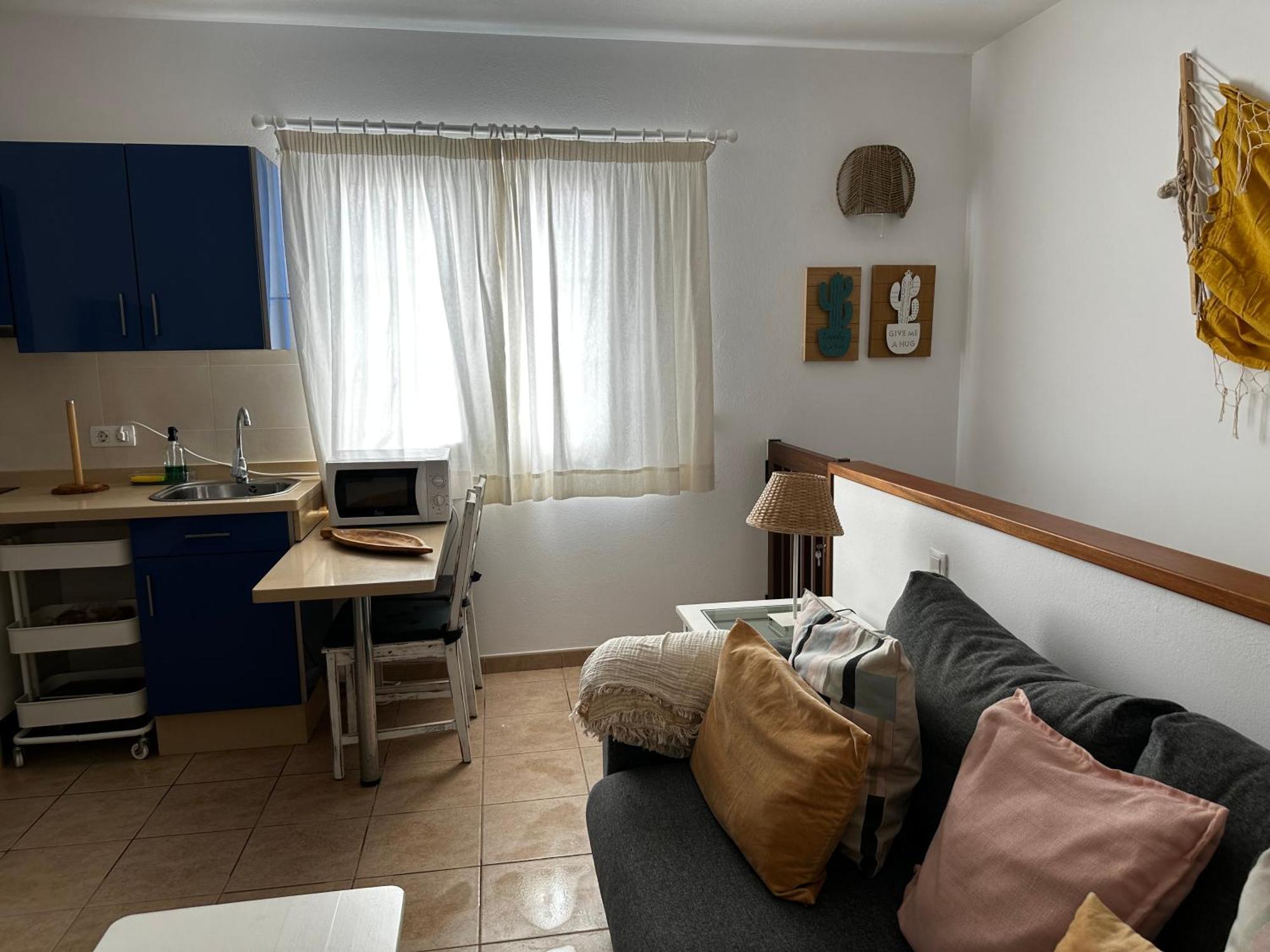 Apartamentos Burgao Caleta de Sebo Exteriör bild